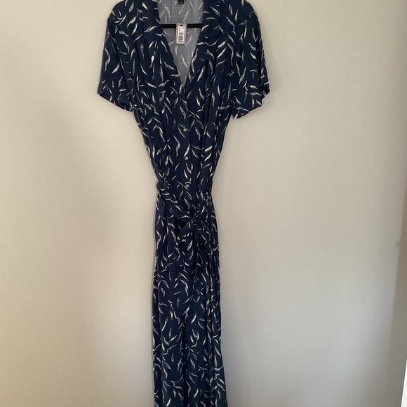 RW&Co Maxi Dress with waist tie - Picture 1 of 4